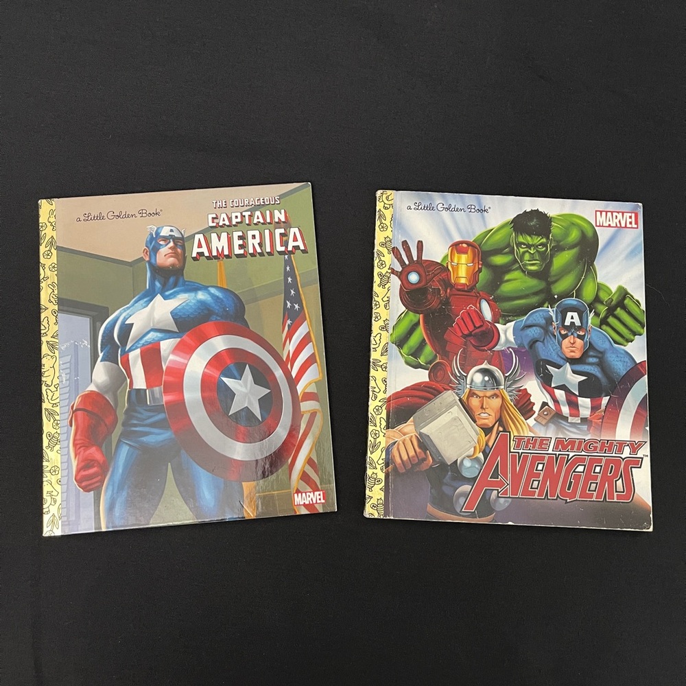 🟢 FREE WITH ANY PURCHASE OVER $10 (2) Marvel Book Bundle